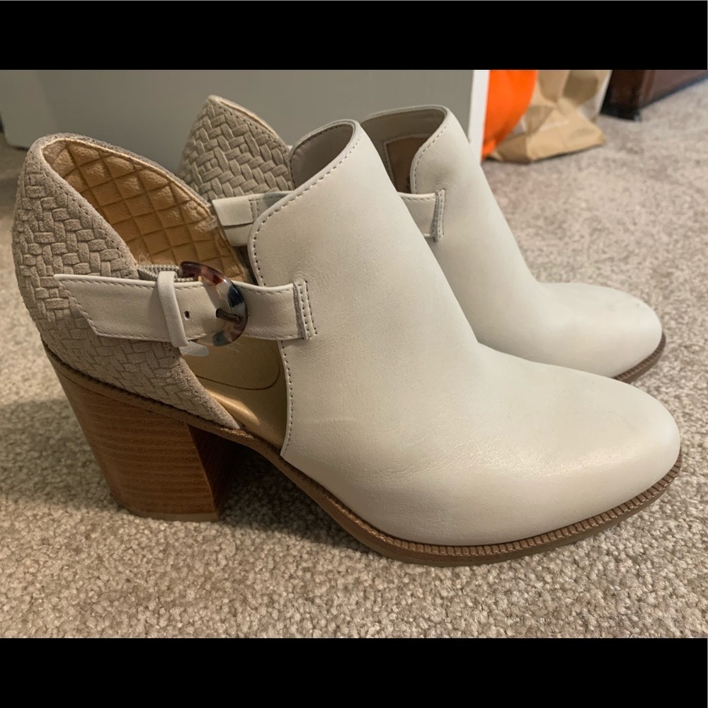 Dr. Scholls size 7.5 booties